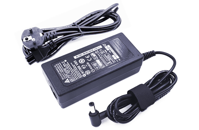65W Netzteil Packard Bell EasyNote GN25 Scorpion G