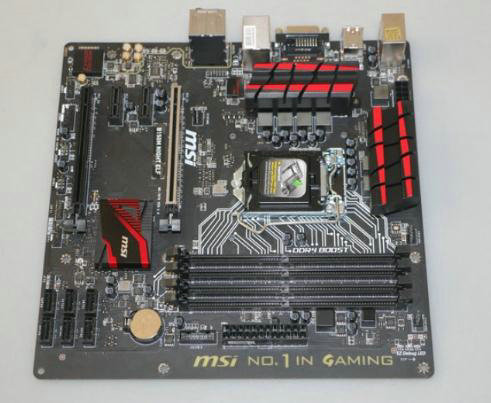 MSI B150M NIGHT ELF DDR4 LGA1151 Desktop-Motherboards - zum Schließen ins Bild klicken